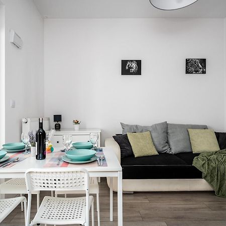 Apart D&K Free Parking Aleja Prymasa Tysiaclecia 83A Apartment Варшава Екстериор снимка