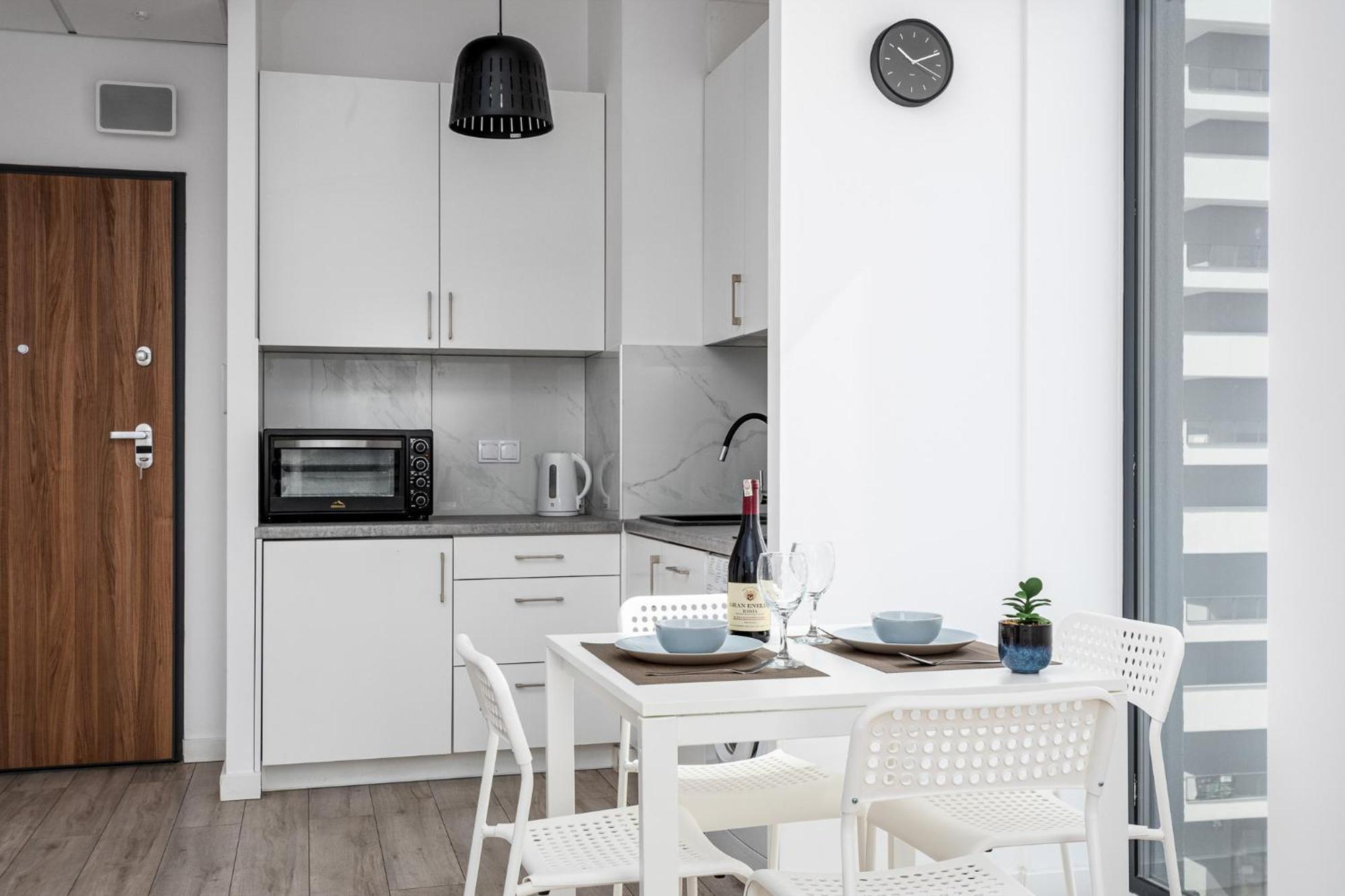 Apart D&K Free Parking Aleja Prymasa Tysiaclecia 83A Apartment Варшава Екстериор снимка