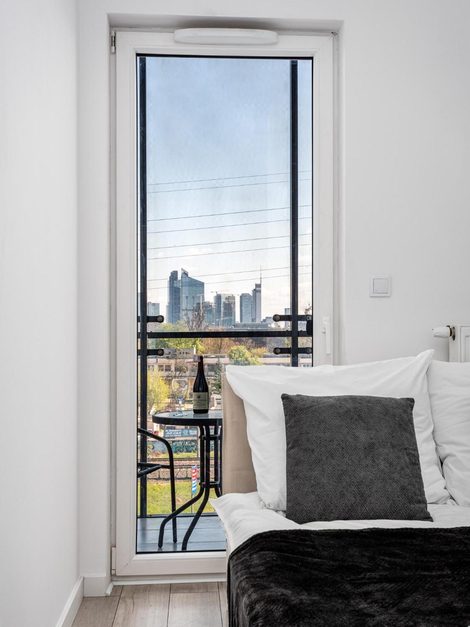 Apart D&K Free Parking Aleja Prymasa Tysiaclecia 83A Apartment Варшава Екстериор снимка