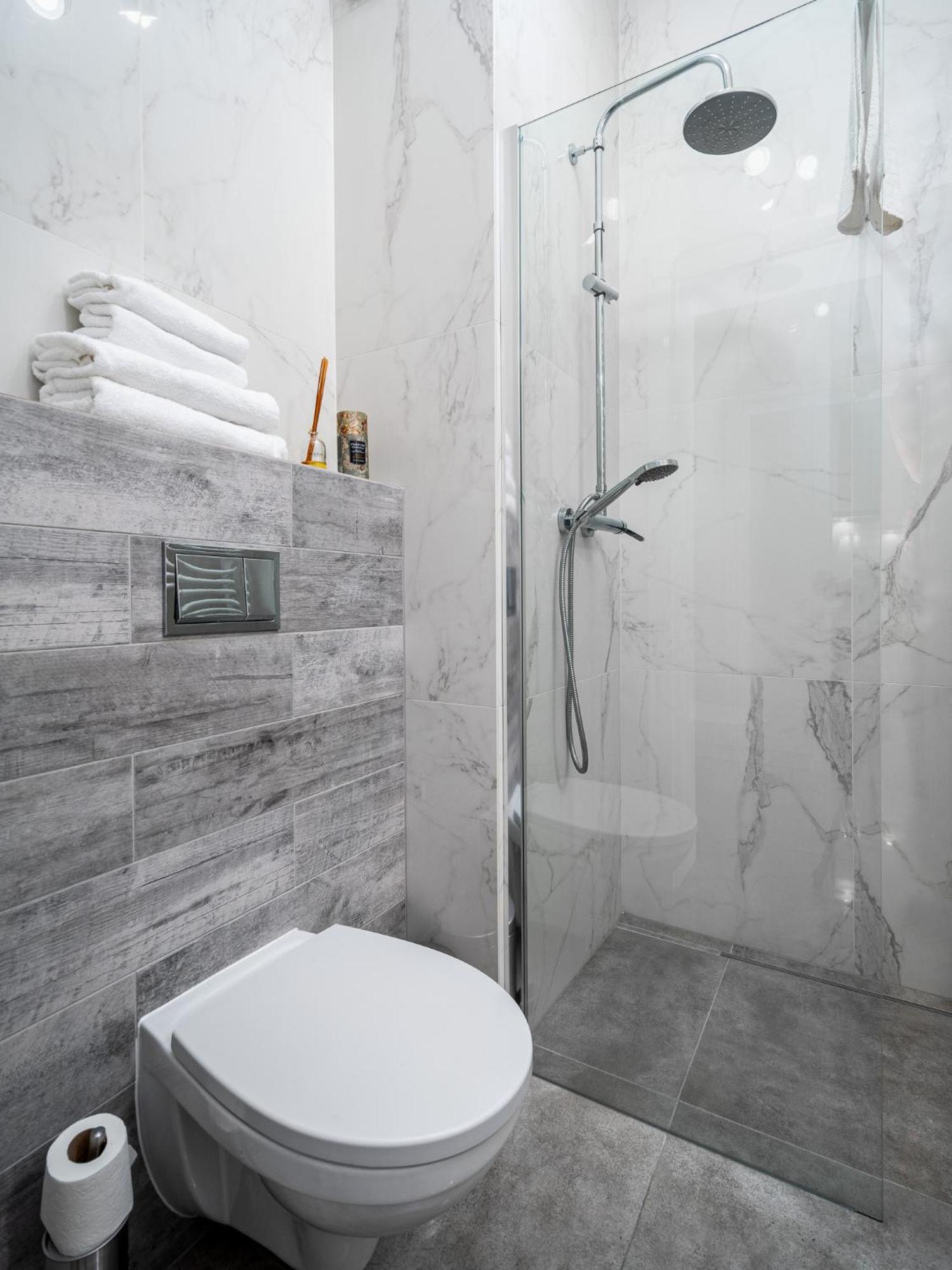Apart D&K Free Parking Aleja Prymasa Tysiaclecia 83A Apartment Варшава Екстериор снимка